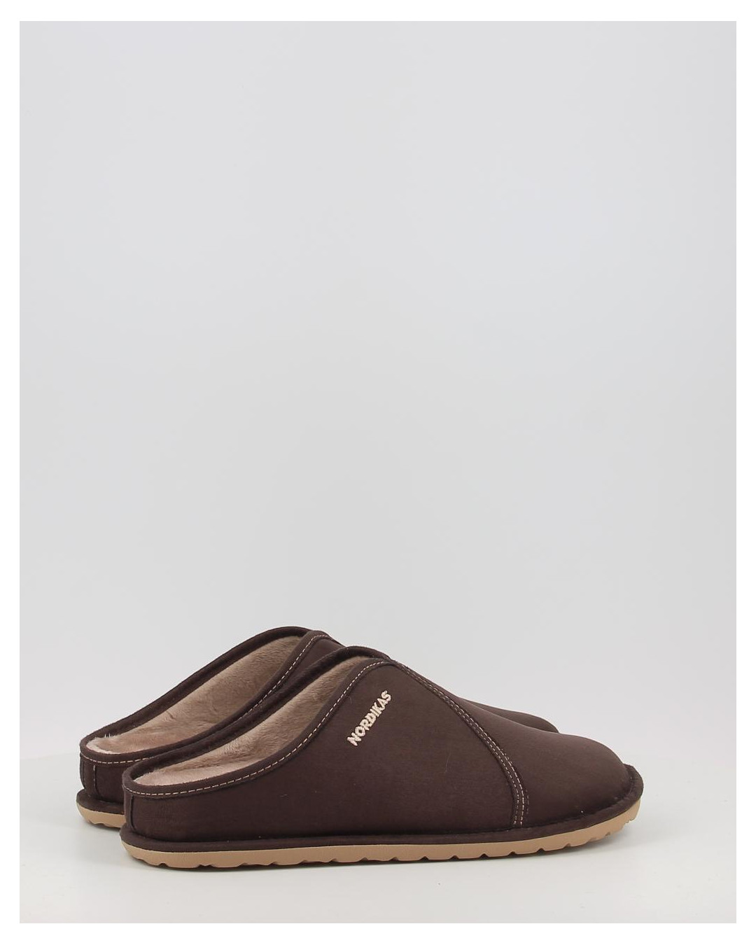 Zapatillas de Casa Nordikas 1285 marrón