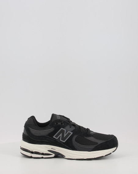Zapatillas New Balance GC2002BK negro Zapatillas New Balance GC2002BK negro