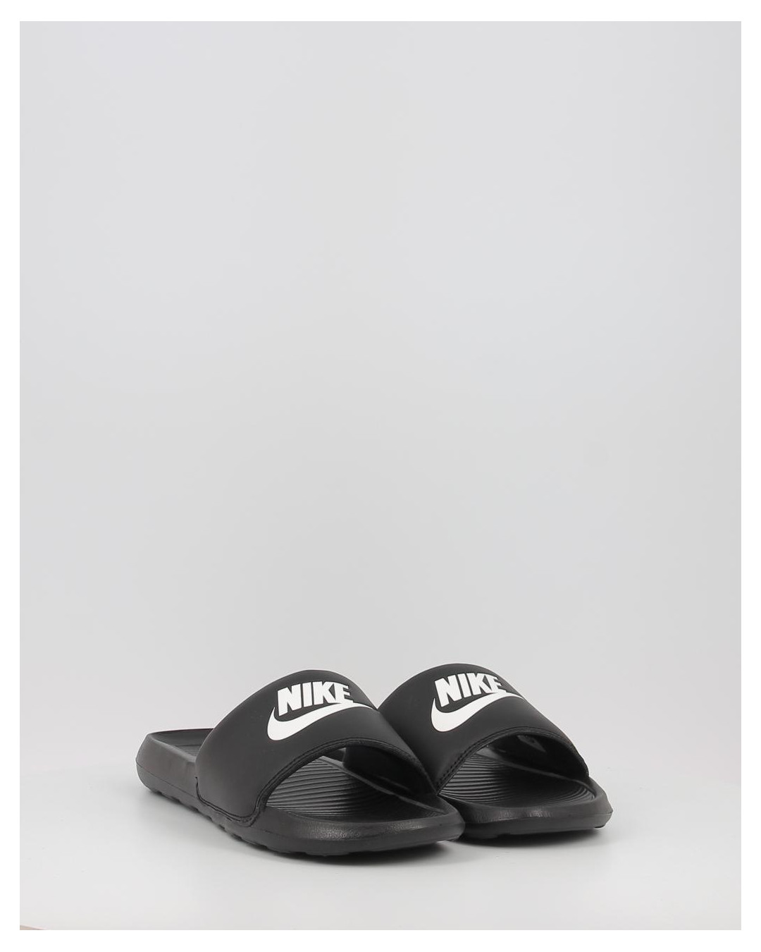 Chanclas Nike VICTORI ONE CN9675 negro