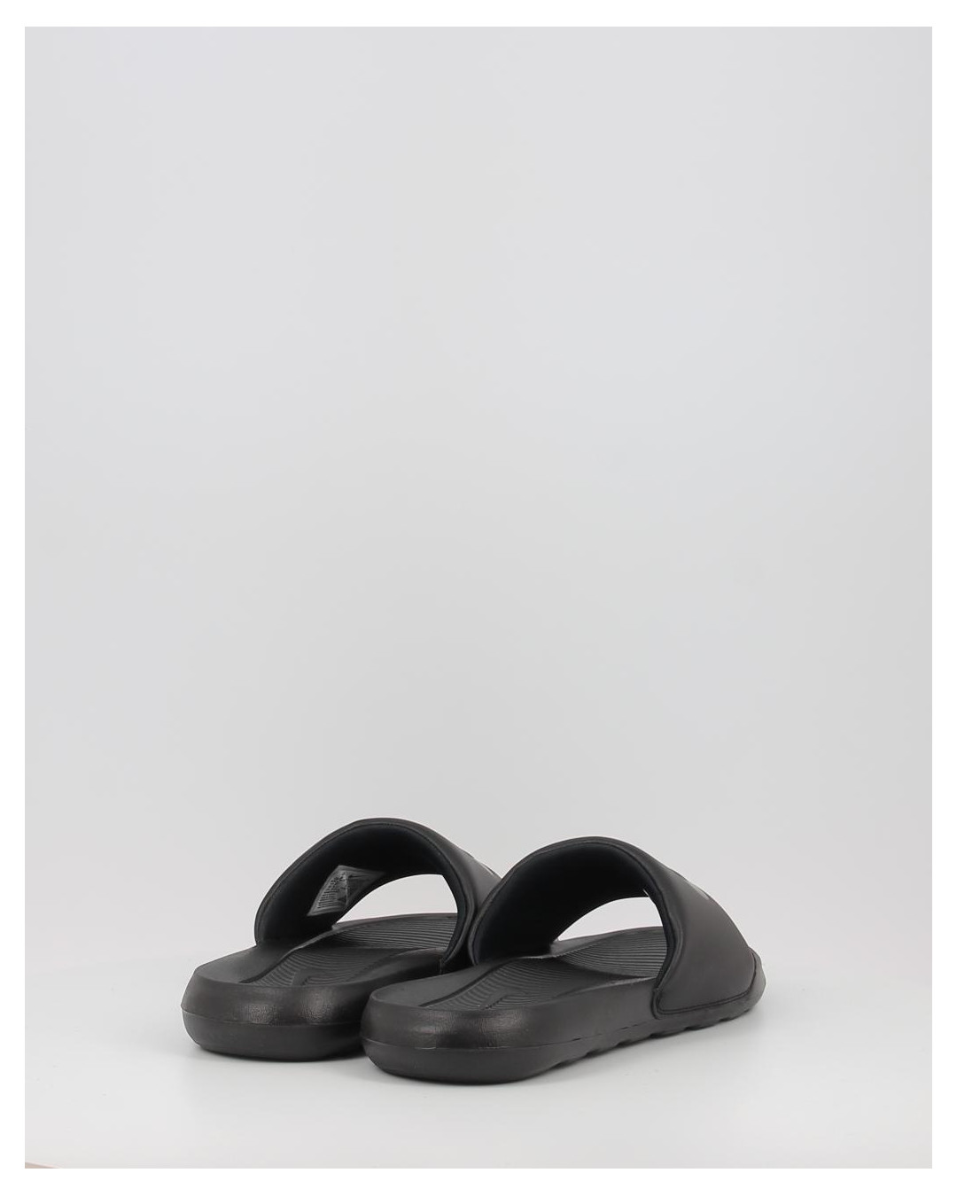 Chanclas Nike VICTORI ONE CN9675-003 negro