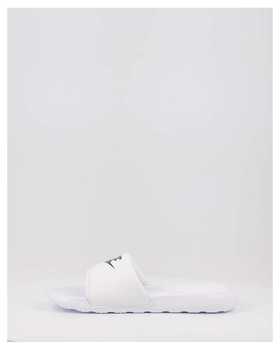 Chanclas Nike VICTORI ONE CN9675 blanco