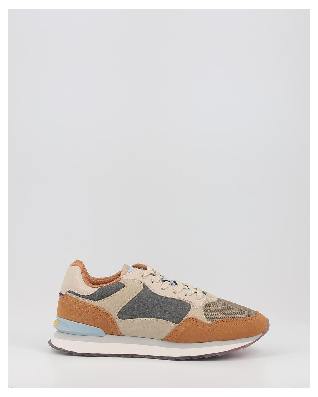 Zapatilla Hayes Con Logotipo Y Plataforma En MARRÓN - Promoción