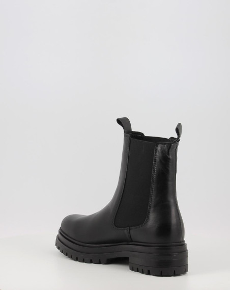 Botas Traveris B-2577 negro