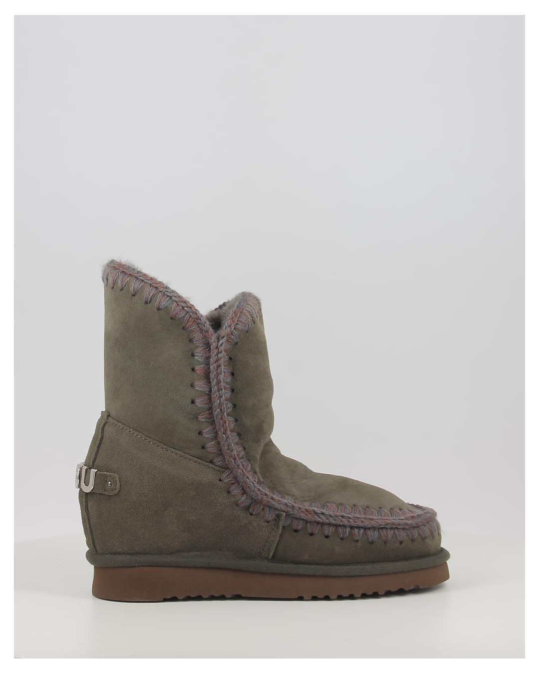 INNER WEDGE SHORT BIG LETTER LOGO