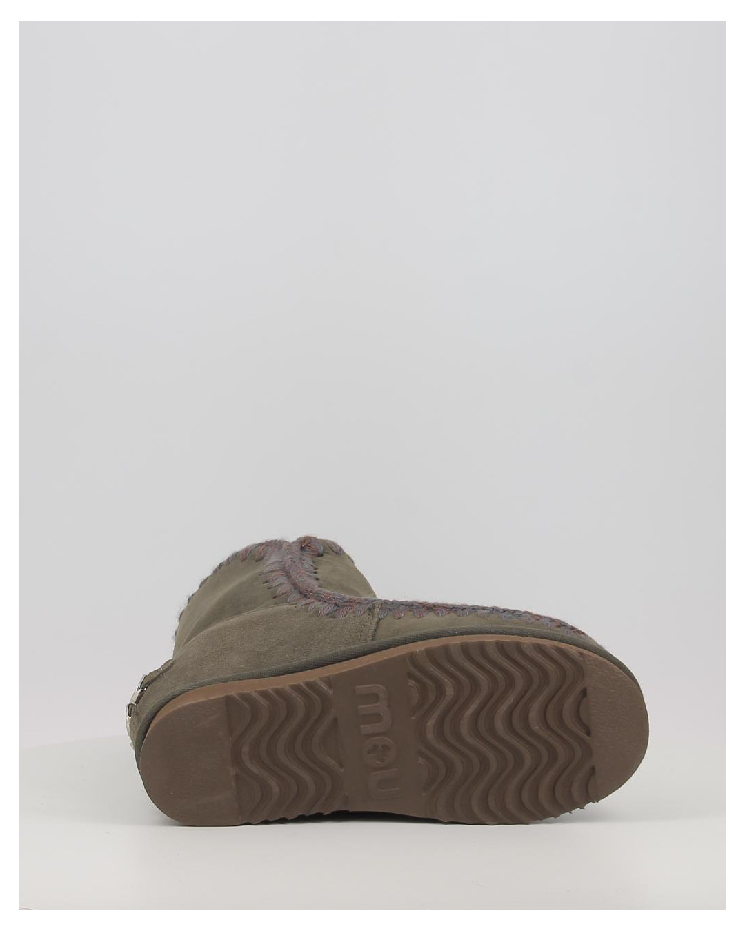 INNER WEDGE SHORT BIG LETTER LOGO