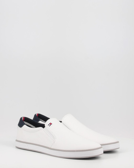 ICONIC SLIP ON SNEAKER