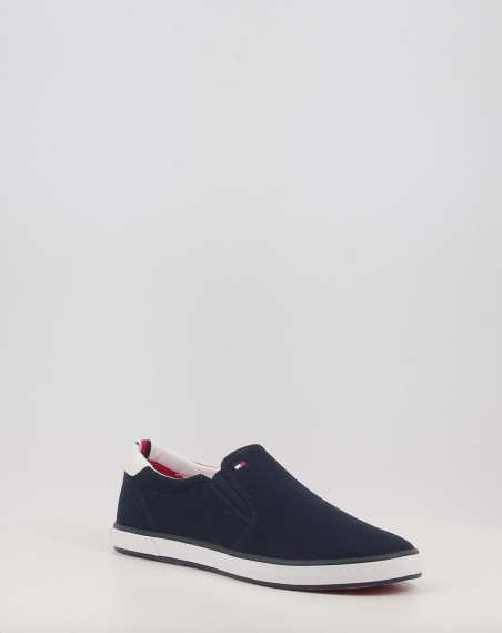 ICONIC SLIP ON SNEAKER ICONIC SLIP ON SNEAKER