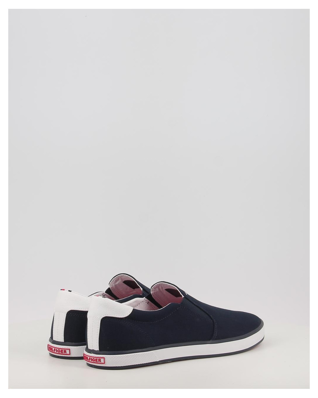 ICONIC SLIP ON SNEAKER