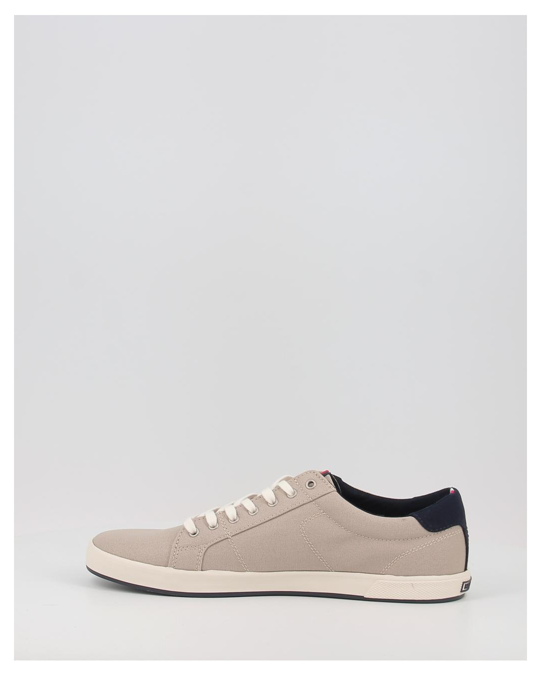 ICONIC LONG LACE SNEAKER