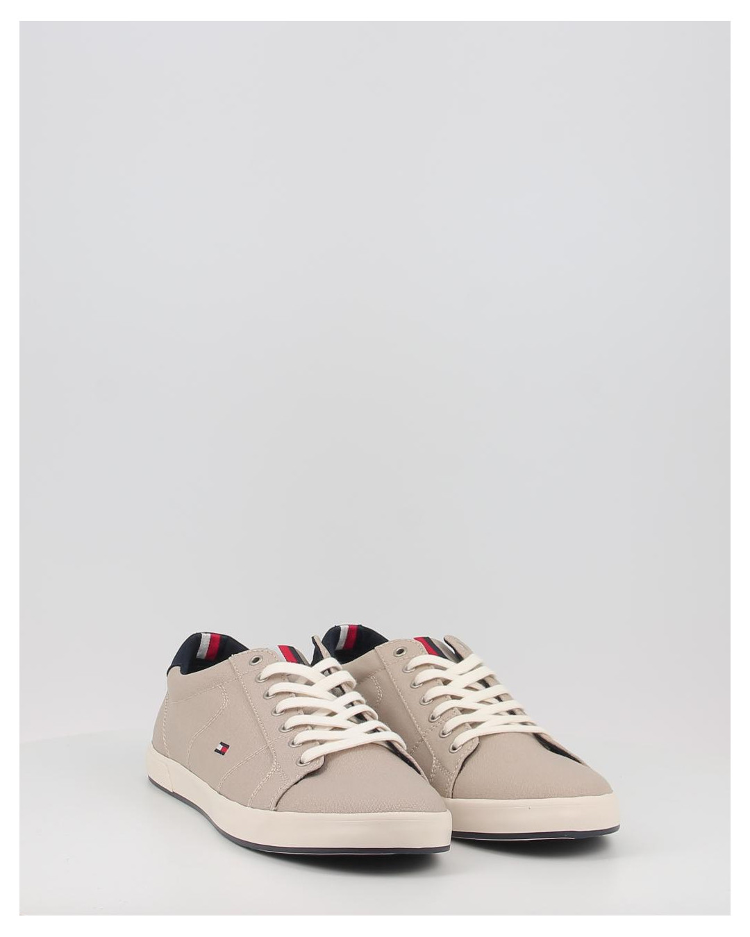 ICONIC LONG LACE SNEAKER