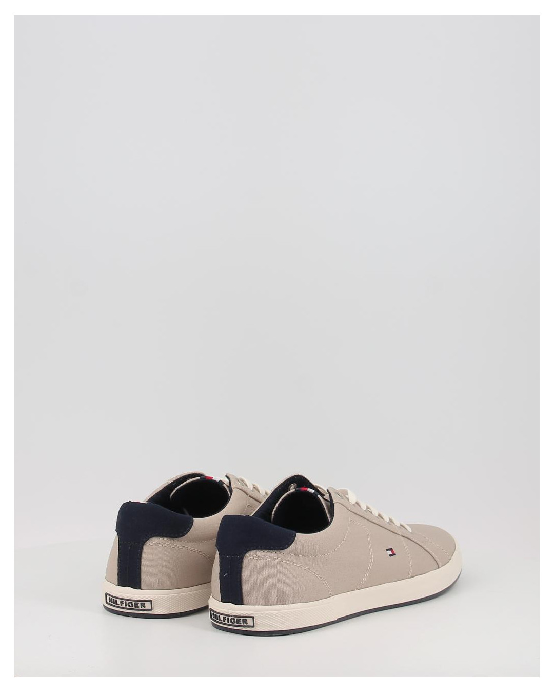 ICONIC LONG LACE SNEAKER