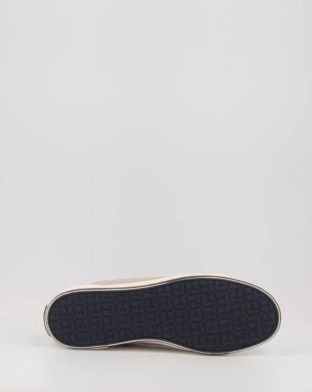 ICONIC LONG LACE SNEAKER ICONIC LONG LACE SNEAKER