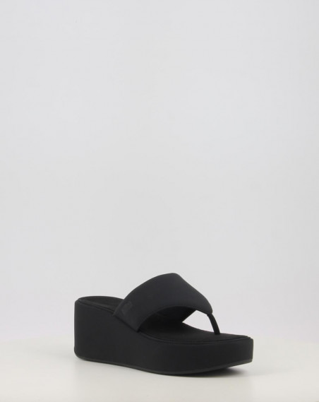 PLATFORMS WEDGE TOE POST SANDALS PLATFORMS WEDGE TOE POST SANDALS