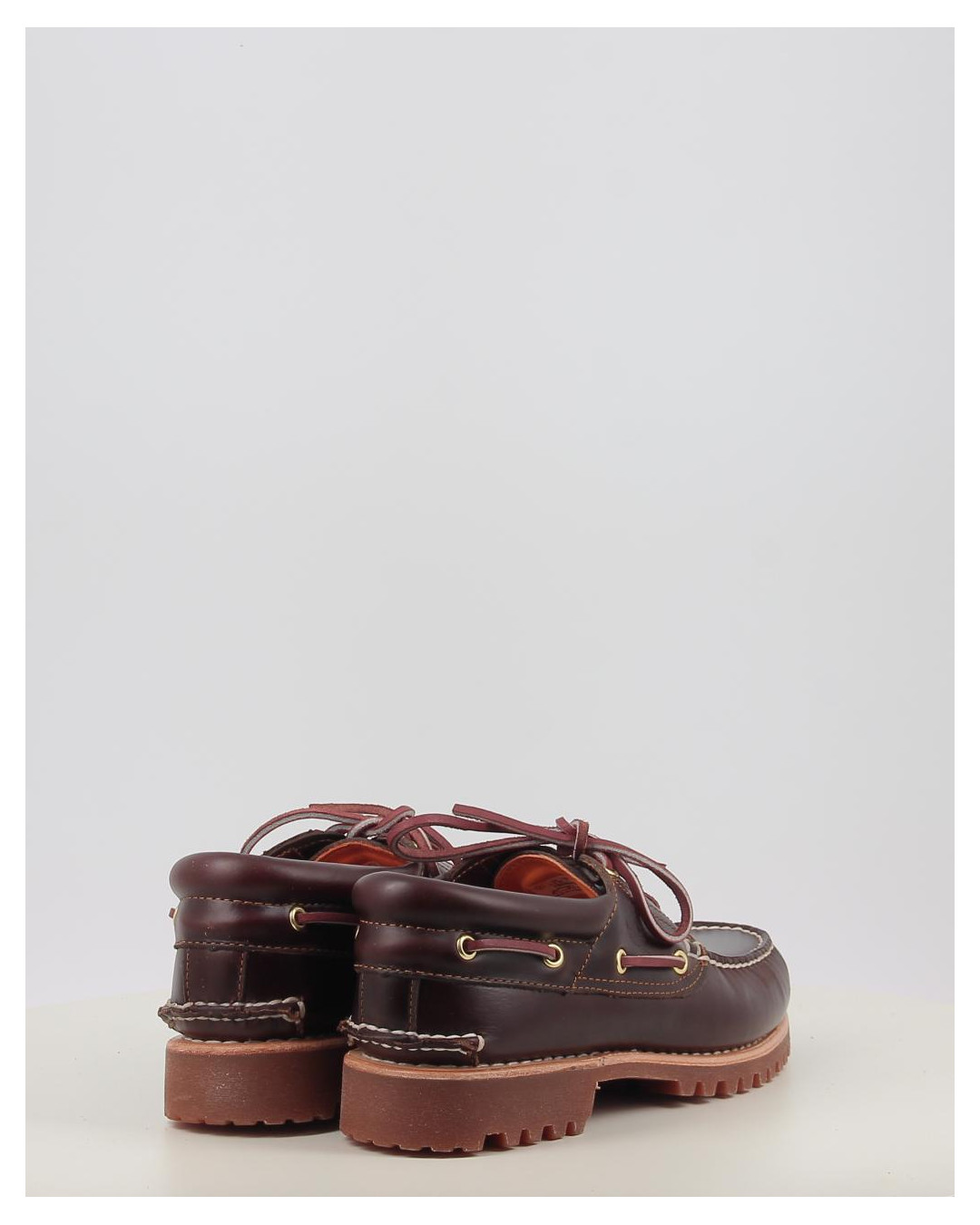 AUTHENTIC BOAT SHOE