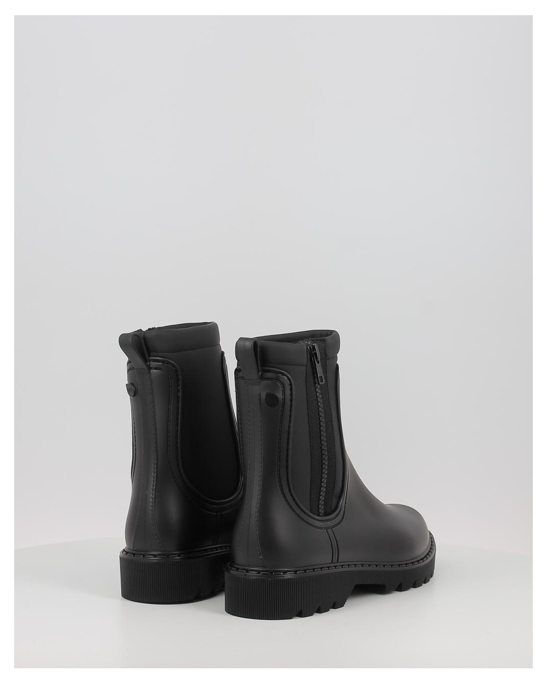 CHLOE ENGOMADO W10300