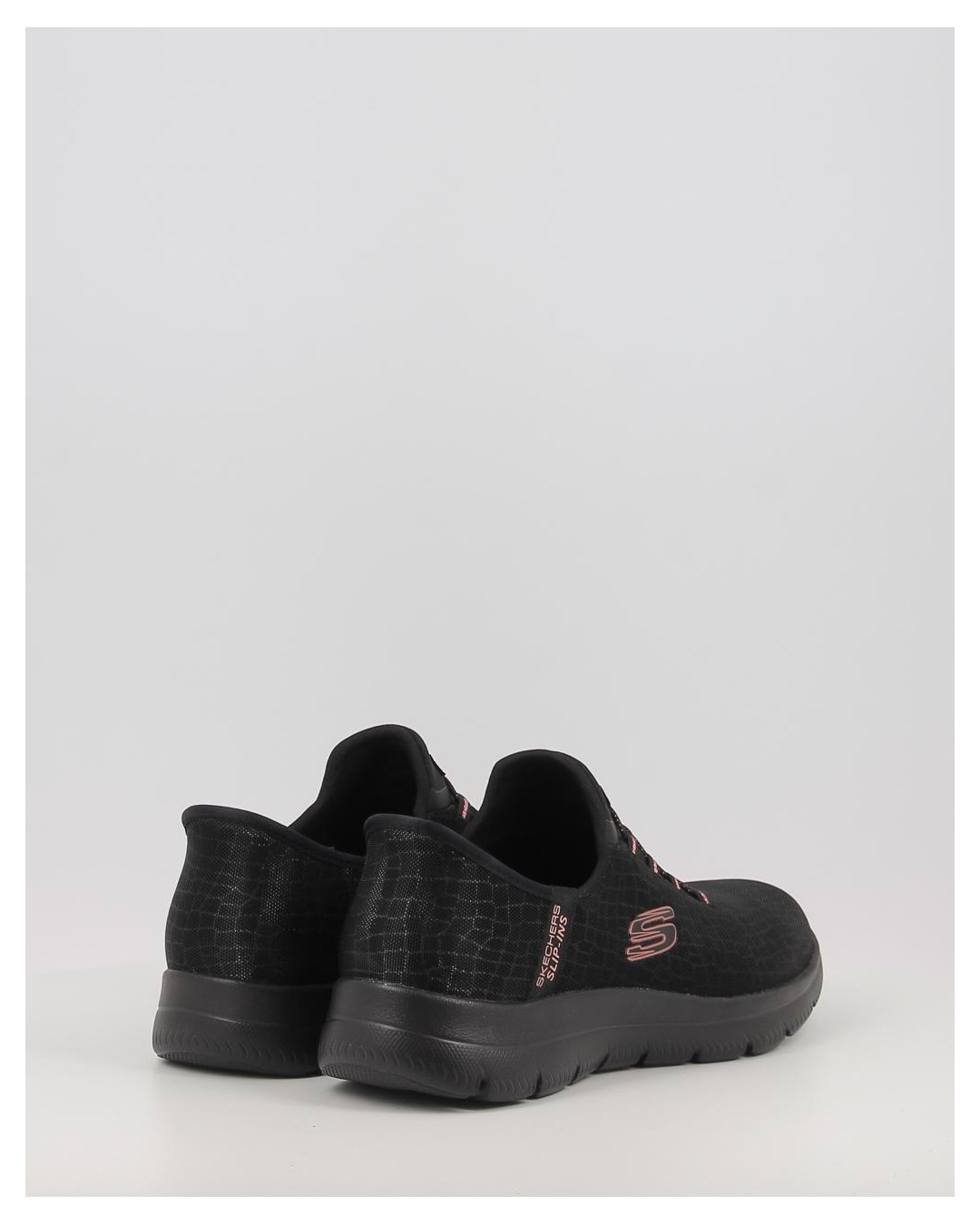 SLIP INS SUMMITS CLASSY NIGHT 150128