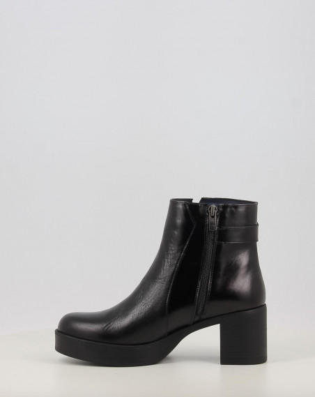 D9589 BOWY