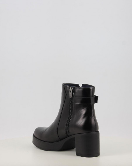 D9589 BOWY