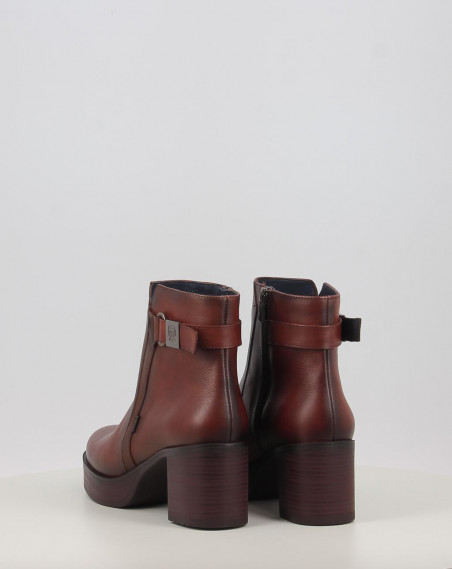 D9589 BOWY
