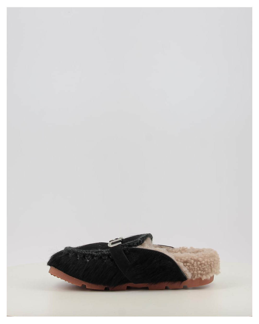 WINTER BIO LG LONG HAIR PONYLOGO