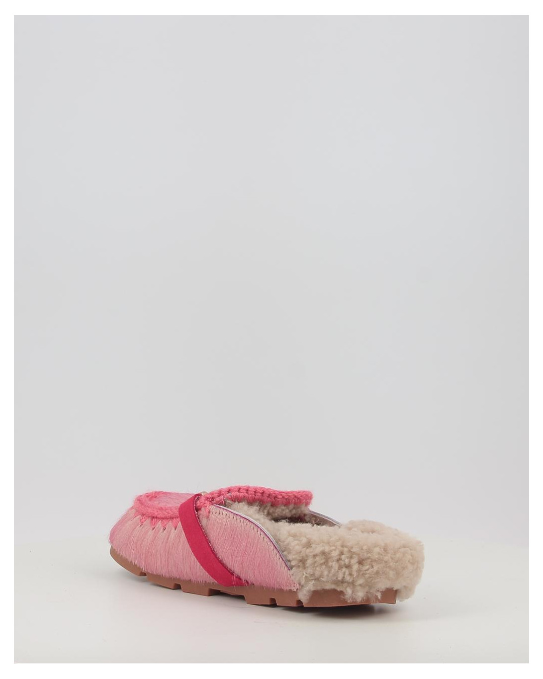 WINTER BIO LG LONG HAIR PONYLOGO