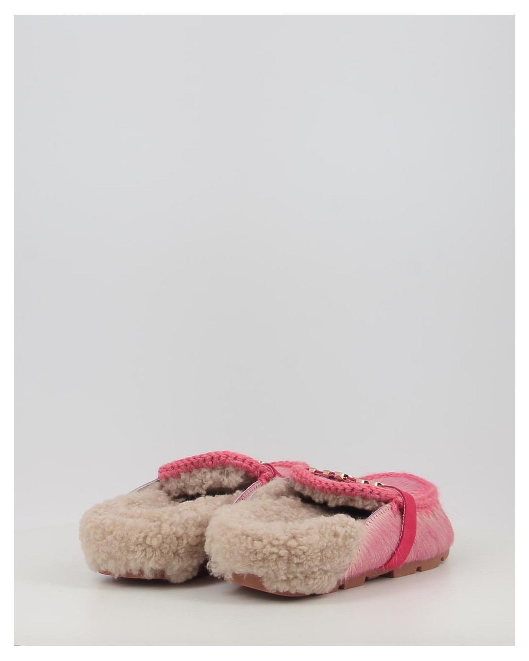 WINTER BIO LG LONG HAIR PONYLOGO