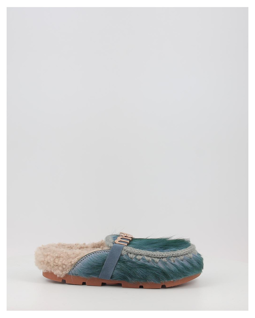 WINTER BIO LG LONG HAIR PONYLOGO