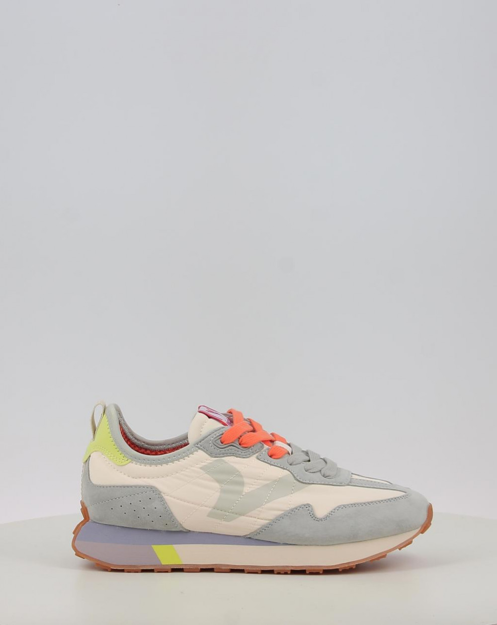 Zapatillas Victoria BOLT – SPORT 8813100 crema talla 36