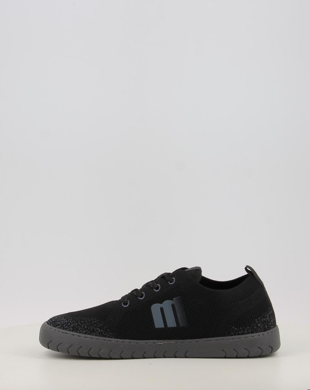 Zapatillas Mustang 84801 negro talla 44