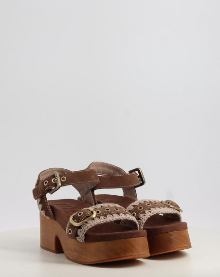 HIGH HEEL WOOD CLOG BUCKLE