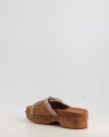 LOW HEEL WOOD CLOG WITH BUCKLE