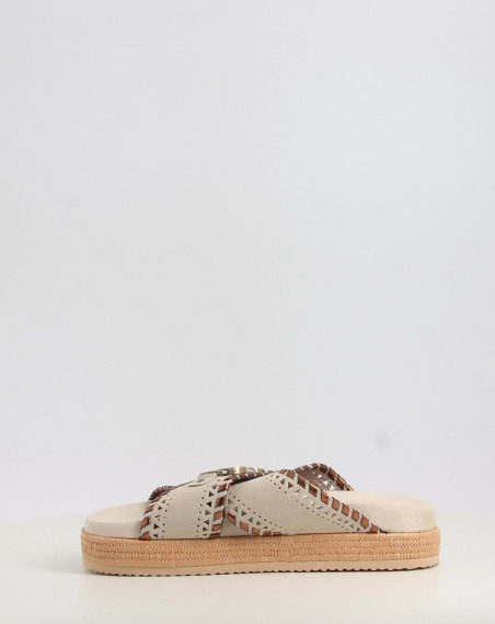 CRISS CROSS SANDAL METSTITCH
