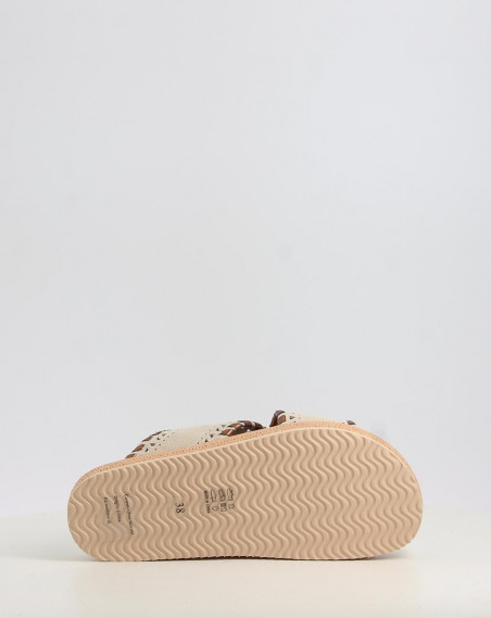 CRISS CROSS SANDAL METSTITCH