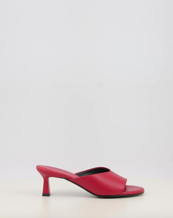 RENATA Flat Red