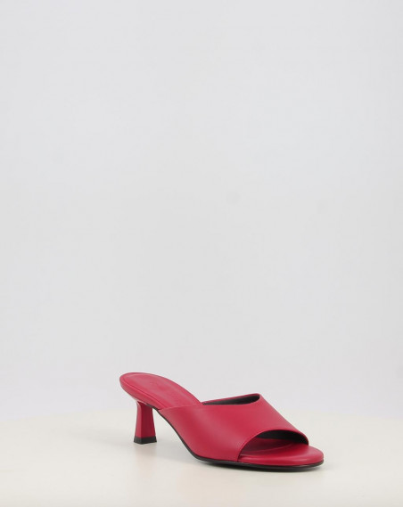 RENATA Flat Red