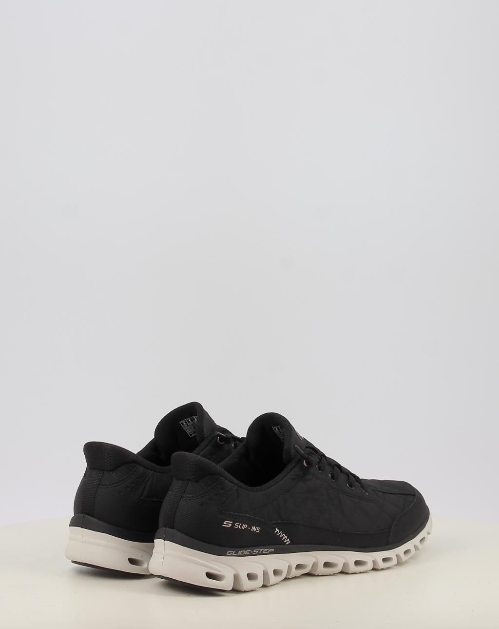SLIP INS GLIDE STEP COZY FIT