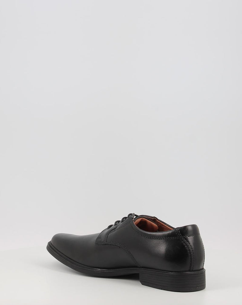 Zapatos CLARKS TILDEN PLAIN negro