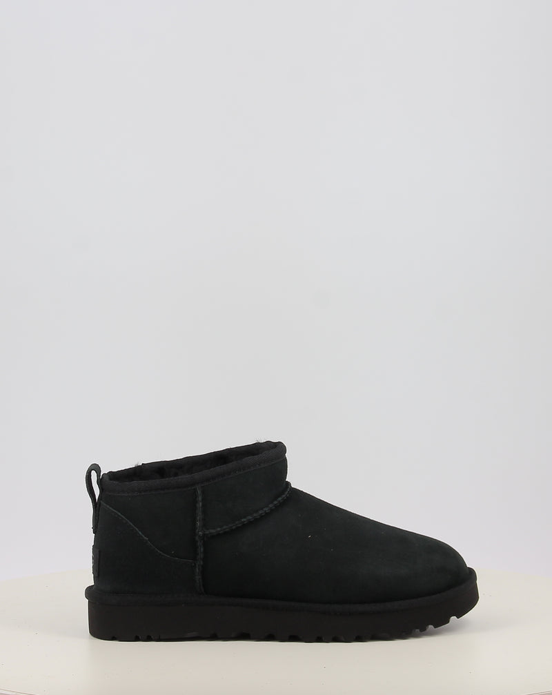 Botines UGG CLASSIC ULTRA MINI negro