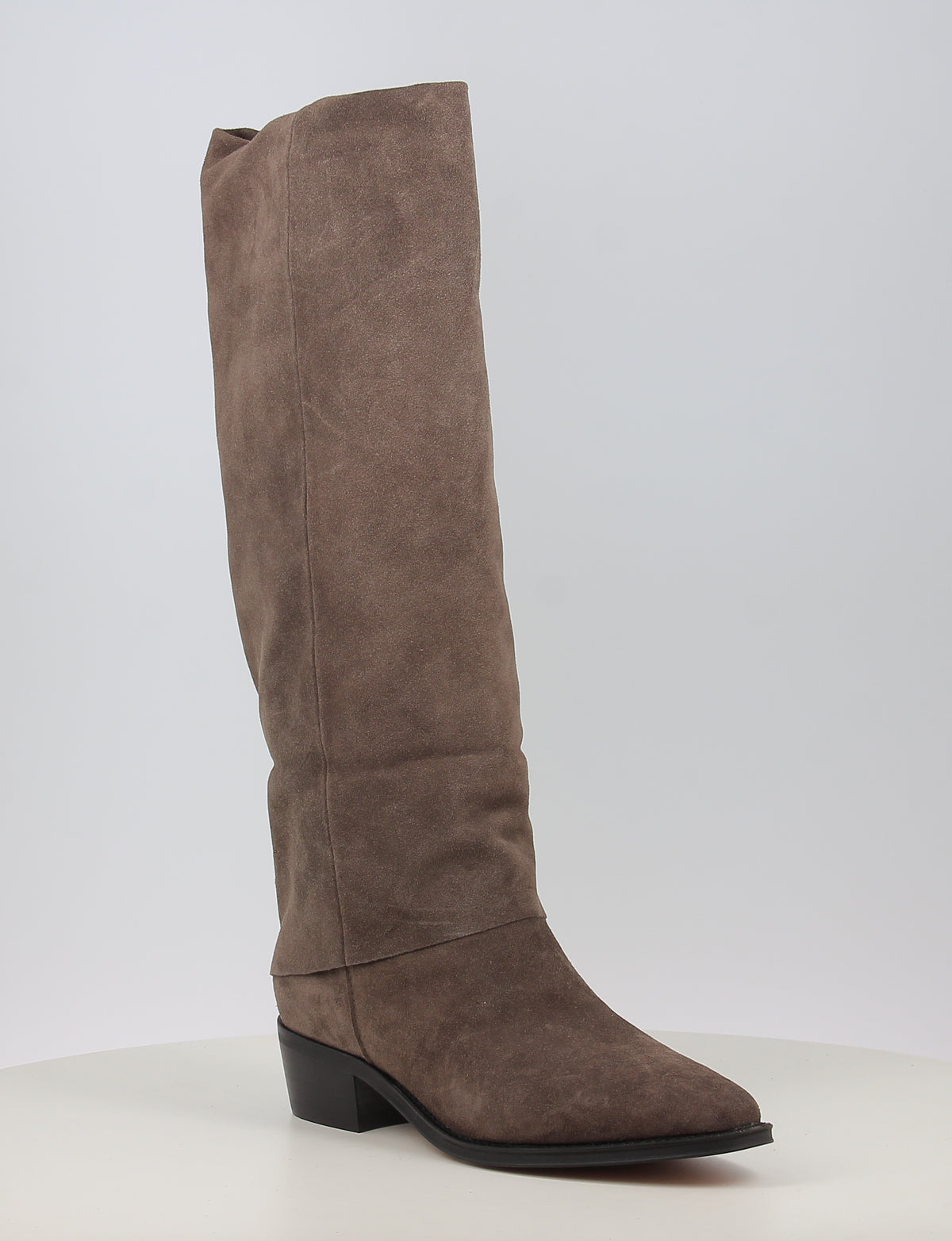 AFT CECILE 5643