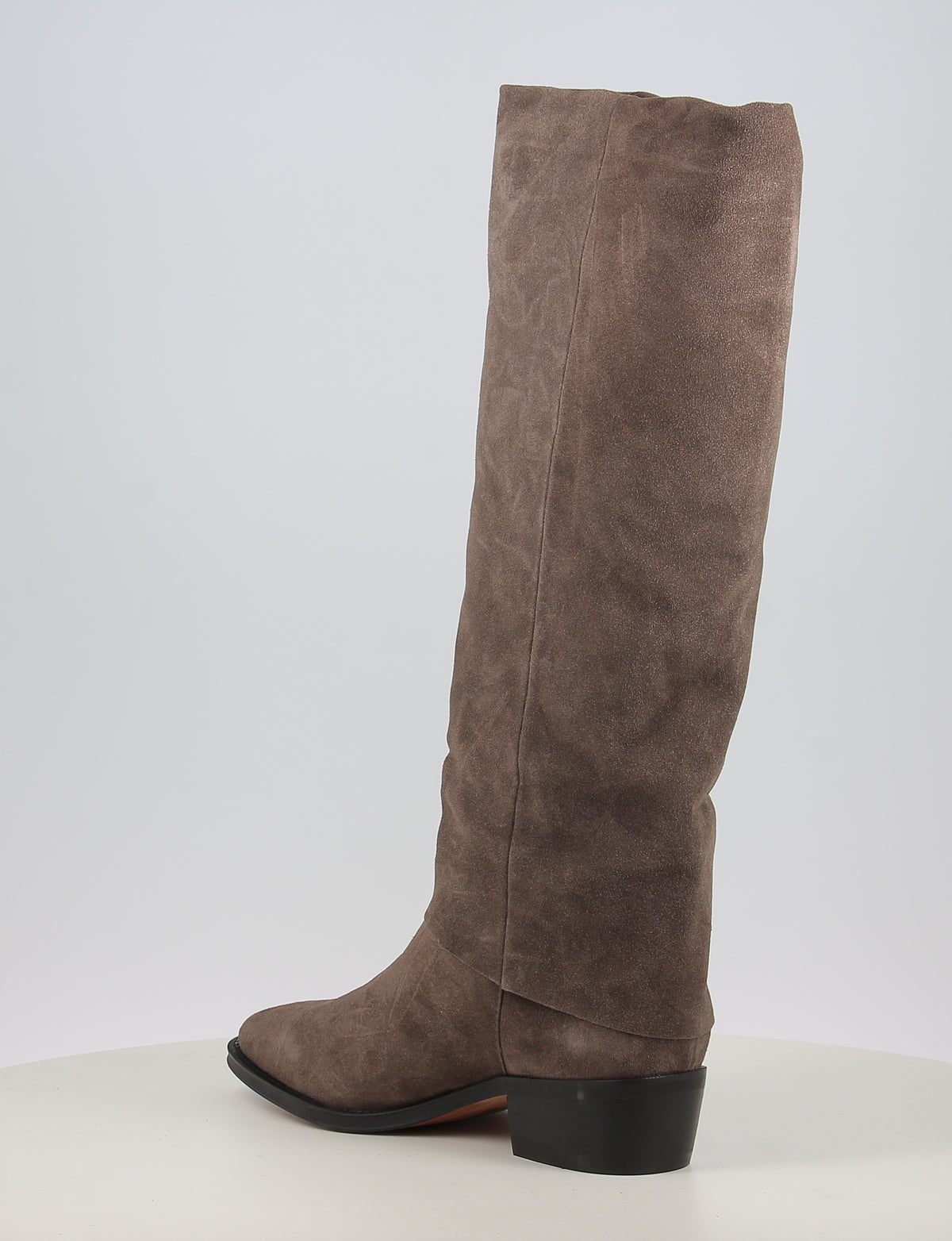 AFT CECILE 5643