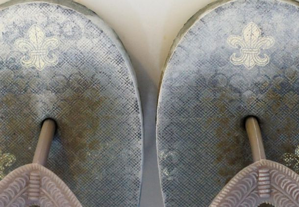 ¿Cómo limpiar el interior de unas sandalias?