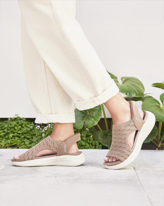 SKECHERS